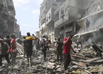 Israel bombards Gaza City