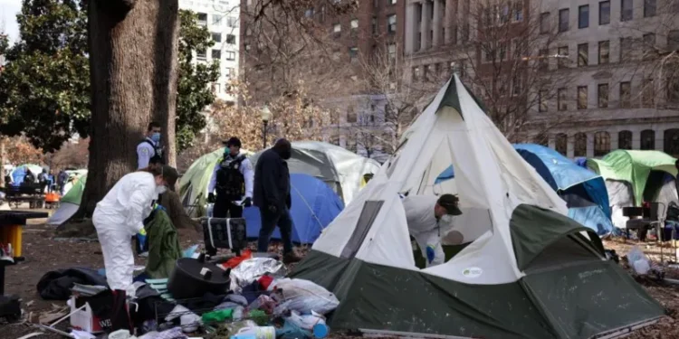 Trump tells homeless people to ‘immediately’ move out of Washington DC