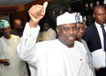 EFCC grills Tambuwal over alleged N189bn fraud