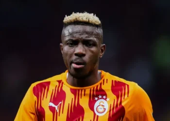 Osimhen gives up enormous salary to join Galatasaray