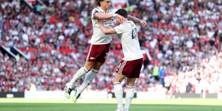 Arsenal inflict opening day defeat on Man Utd