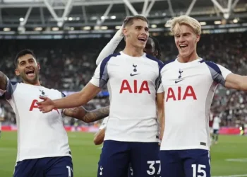 Tottenham cruise to3-0 victory over West Ham