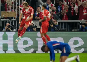 Kane scores brace for Bayern to spoil return of Chelsea to Champions League