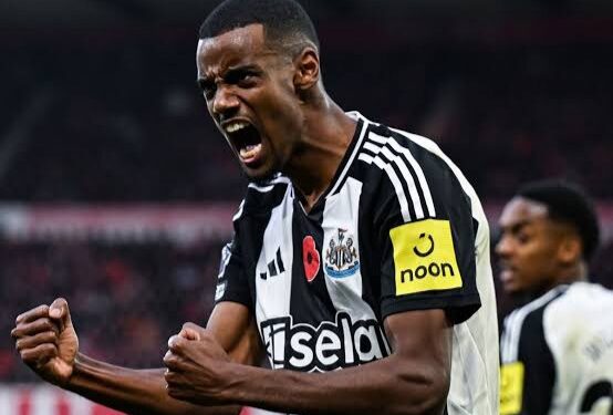 Liverpool agree British record £125m fee with Newcastle for Isak
