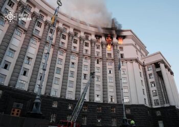 Russia bombs Ukrainian government building for first time in war’s largest air attack