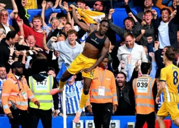 Brighton come from behind to beat Chelsea