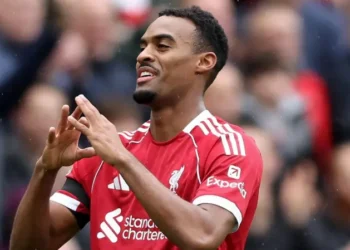 Liverpool defeat Everton in thrilling Merseyside derby