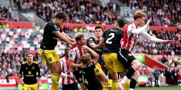 Fernandes fails to score penalty as Brentford beat Man Utd