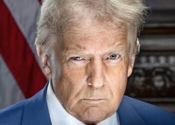 Trump says TV networks opposed to him should ‘maybe’ lose licence