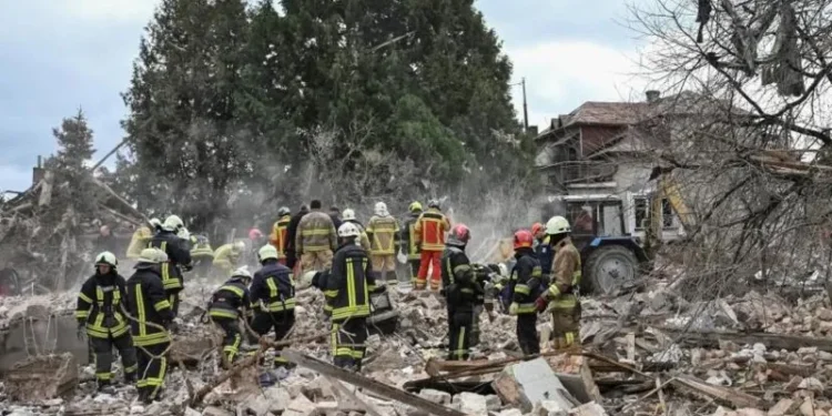 Zekensky says five killed in large Russian missile, drone attack