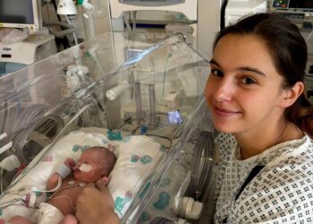 Woman rushed to hospital for appendicitis delivers surprise baby instead 