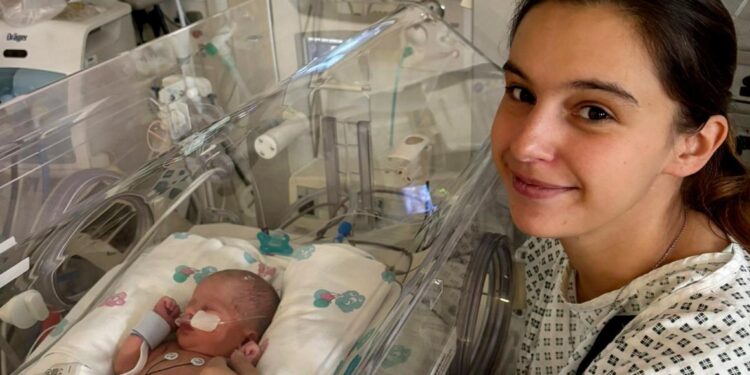 Woman rushed to hospital for appendicitis delivers surprise baby instead 