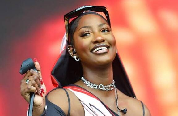 Tems emerges first Nigerian female artist to sell over 10m units in US