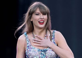 Taylor Swift’s new album shatters streaming records