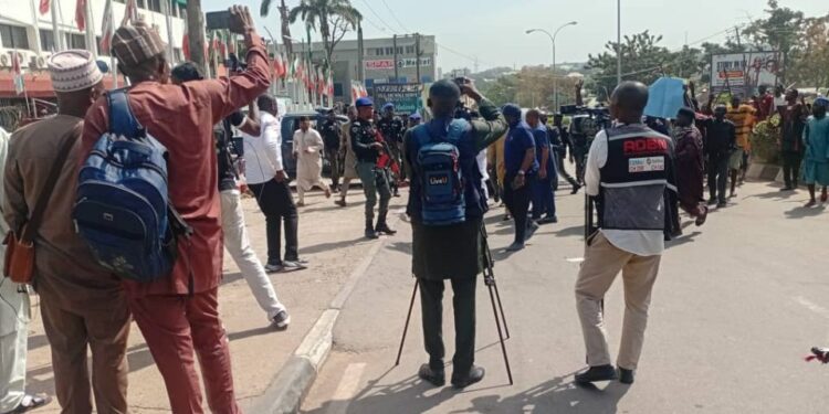 PDP headquarters fracas handiwork of APC to impose one-party system on Nigeria – ADC