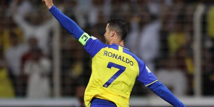 Ronaldo nets last-gasp penalty to score 951 career goal