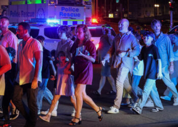 Shooter kills 12 at Jewish event in Australia