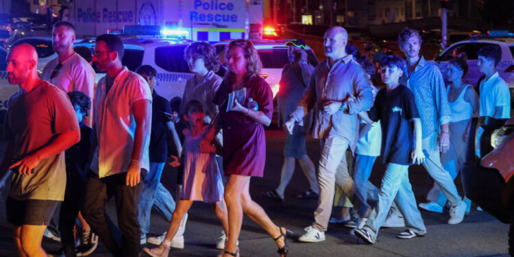 Shooter kills 12 at Jewish event in Australia