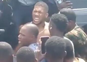 Anthony Joshua’s mother rushes to his bedside at Lagos hospital