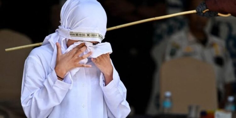 Indonesia couple flogged 140 times for sex outside marriage