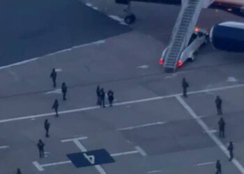 Maduro arrives New York after capture, arraignment on Monday on drug and terrorism charges