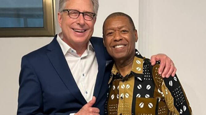 ‘My heart is heavy with this loss’ – Don Moen mourns Ron Kenoly’s death