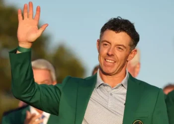Rory McIlroy defends Masters title
