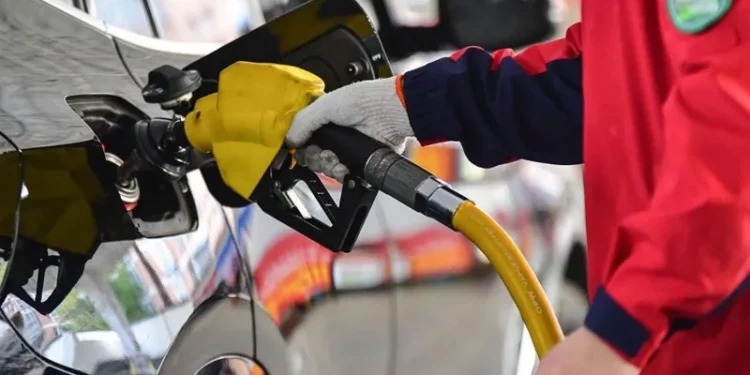 Oil prices fall sharply after US-Iran ceasefire deal to reopen Strait of Hormuz