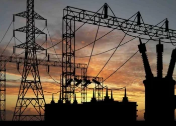 Residents of Agbado stage protest to Ikeja Electric over blackout