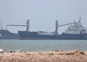 Iran closes Strait of Hormuz
