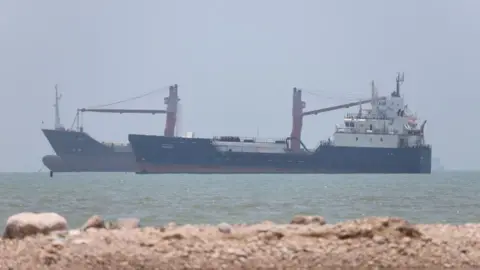 Iran closes Strait of Hormuz