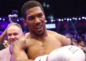 Joshua survives two knockdowns against Prenga to set up Fury fight