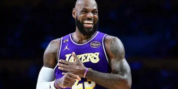 LeBron James to join 76ers