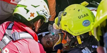 Venezuela earthquakes survivor pulled out alive after eight days